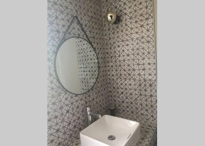 Chic Et Romantique Merlot Pres De Bordeaux *