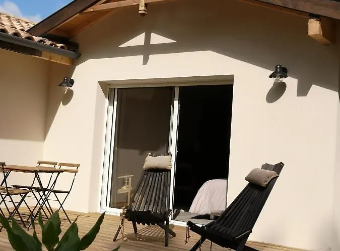 Chic Et Romantique Merlot Pres De Bordeaux Saint-Sulpice-et-Cameyrac